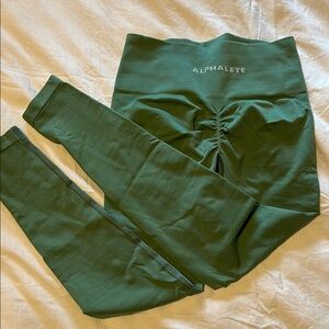 Alphalete Forest Green Scrunch Leggings